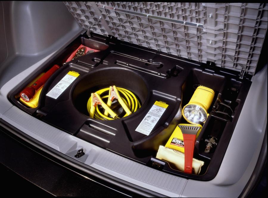  Pontiac Vibe 2003 года  (фото 22 из 46)